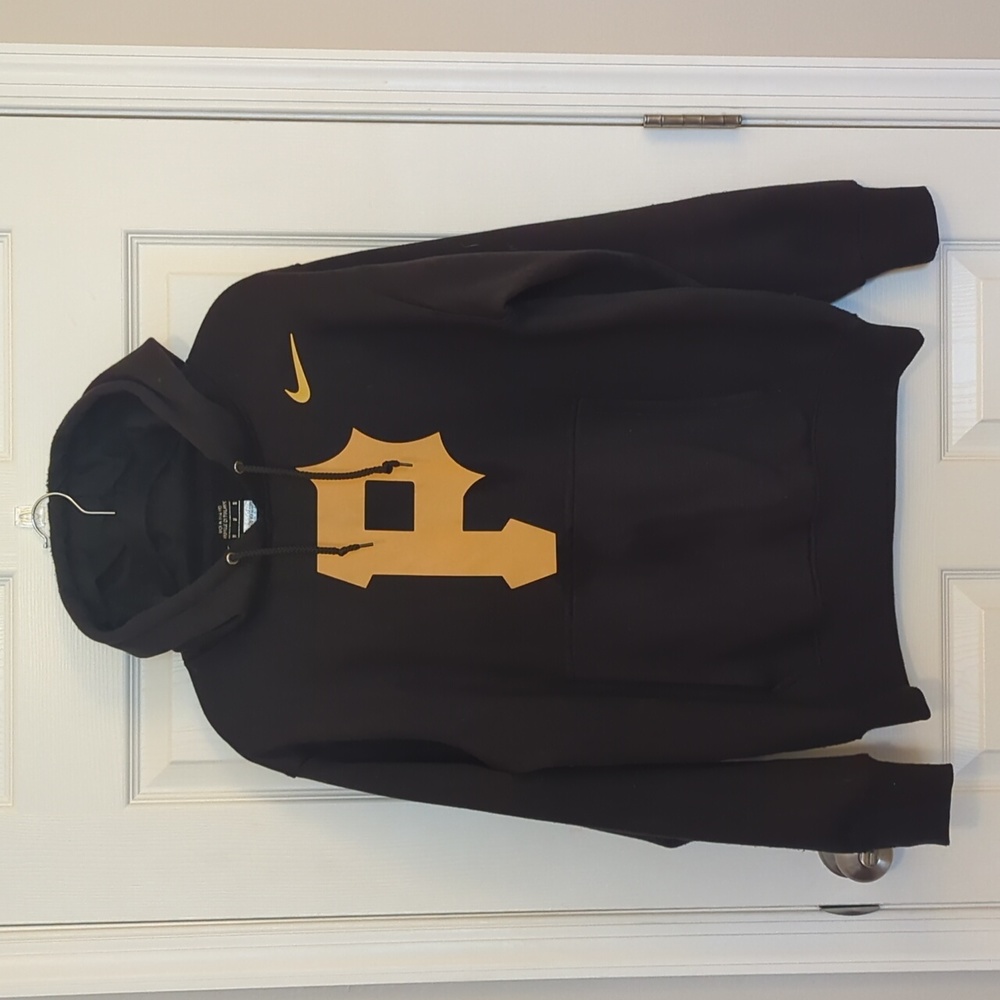 Pittsburgh pirate logo sweatshirt